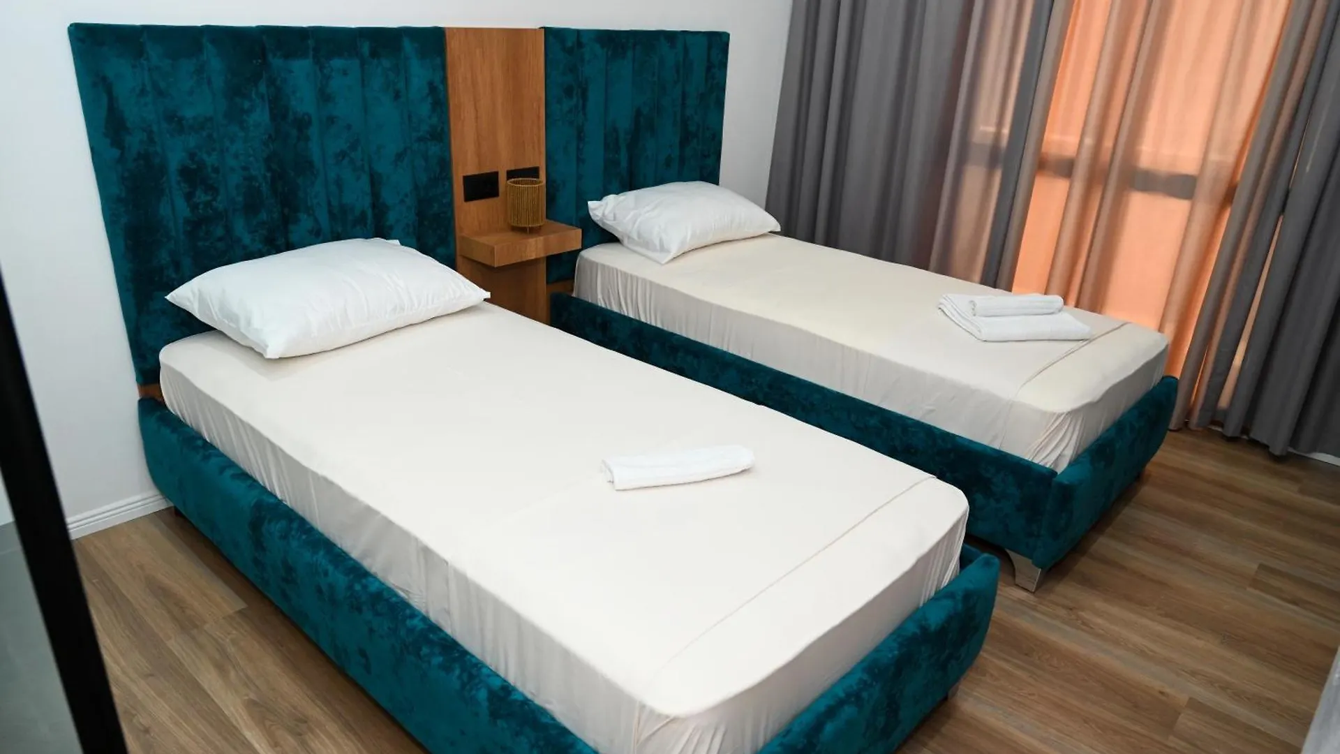Apollonia Hotel Fier 4*,  Albánia